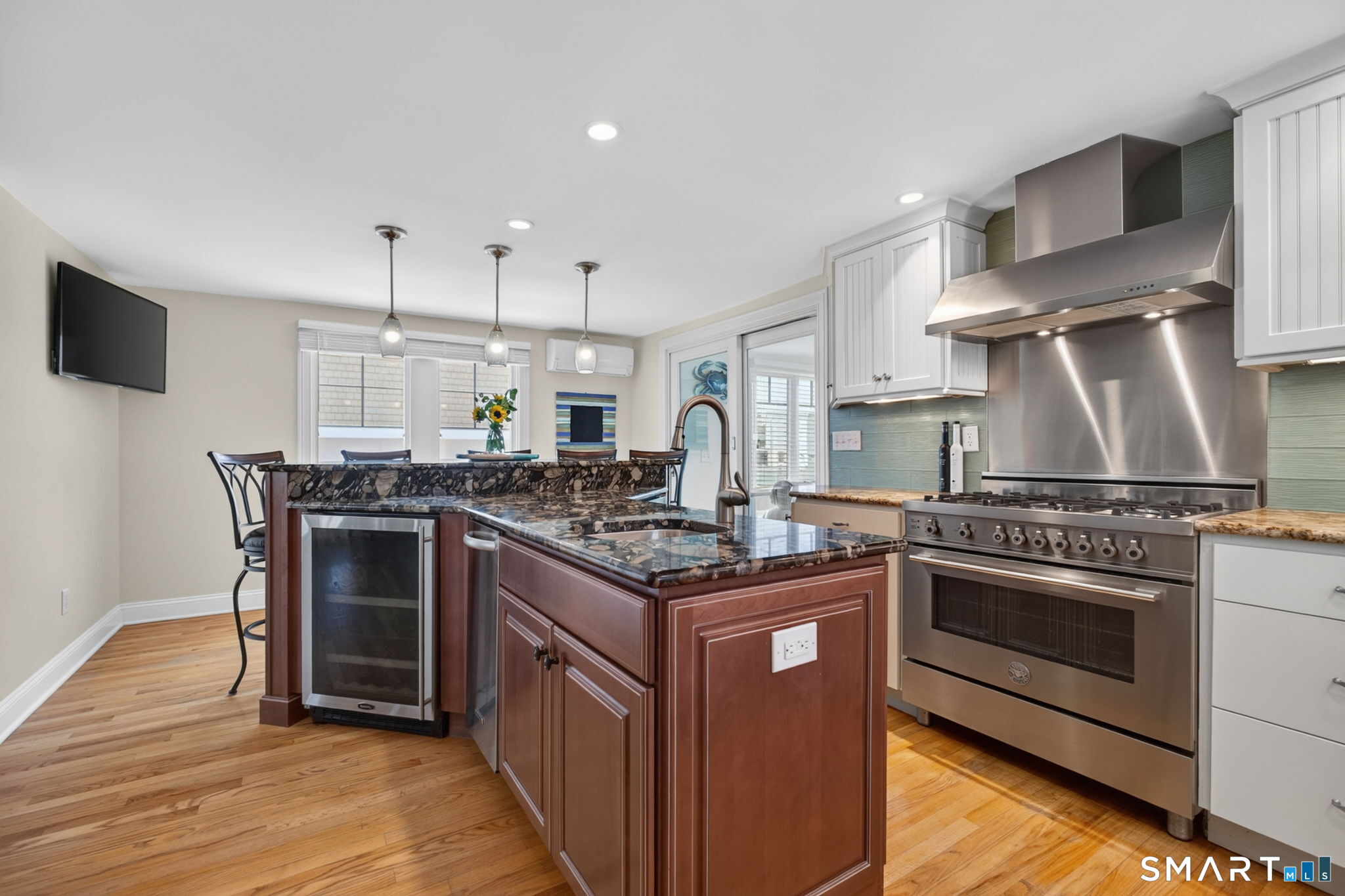 81 Hartford Avenue Old Saybrook CT 06475