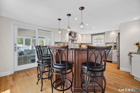 81 Hartford Avenue Old Saybrook CT 06475