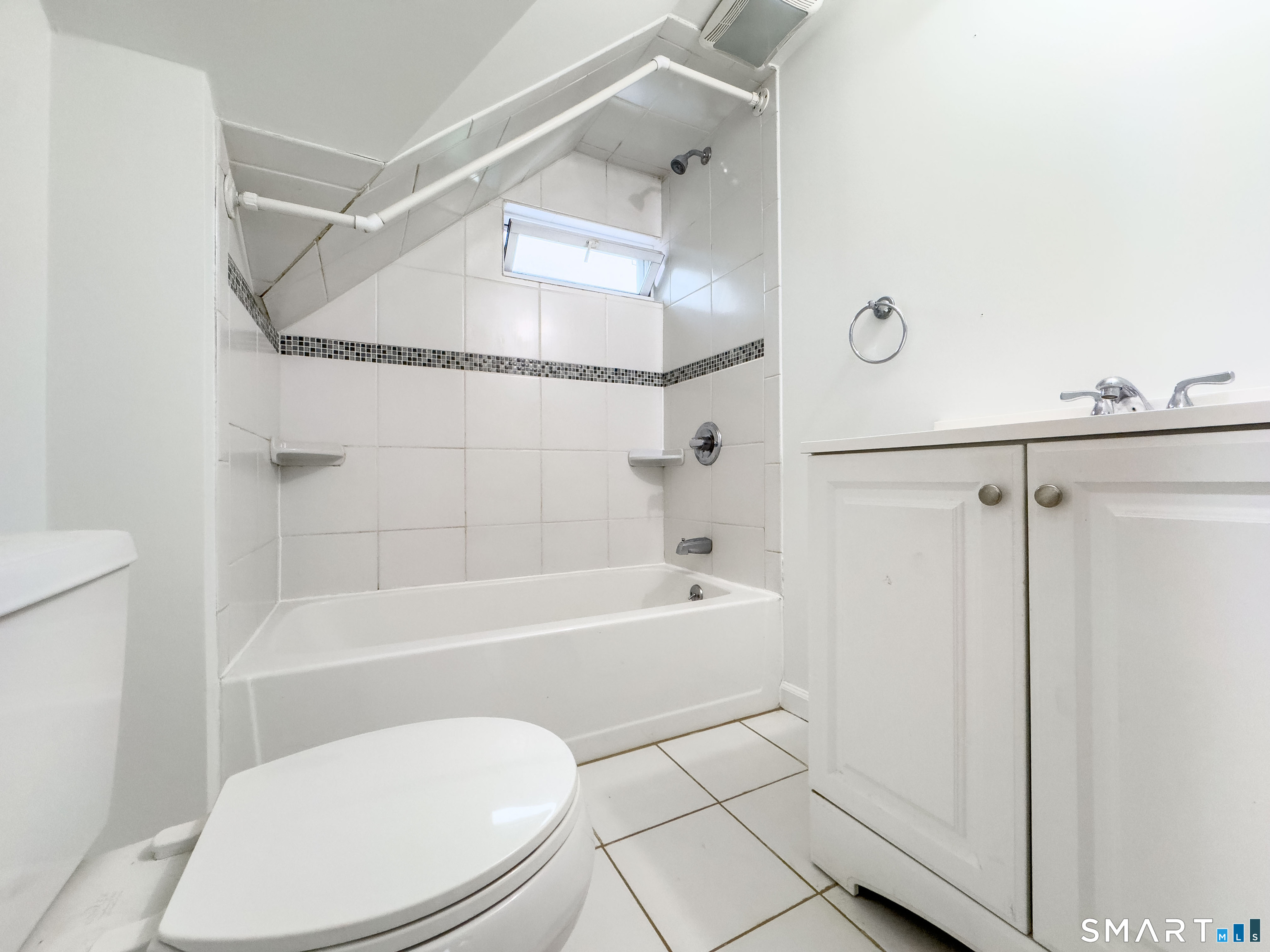 44 Quinsigamond Avenue Waterbury CT 06708