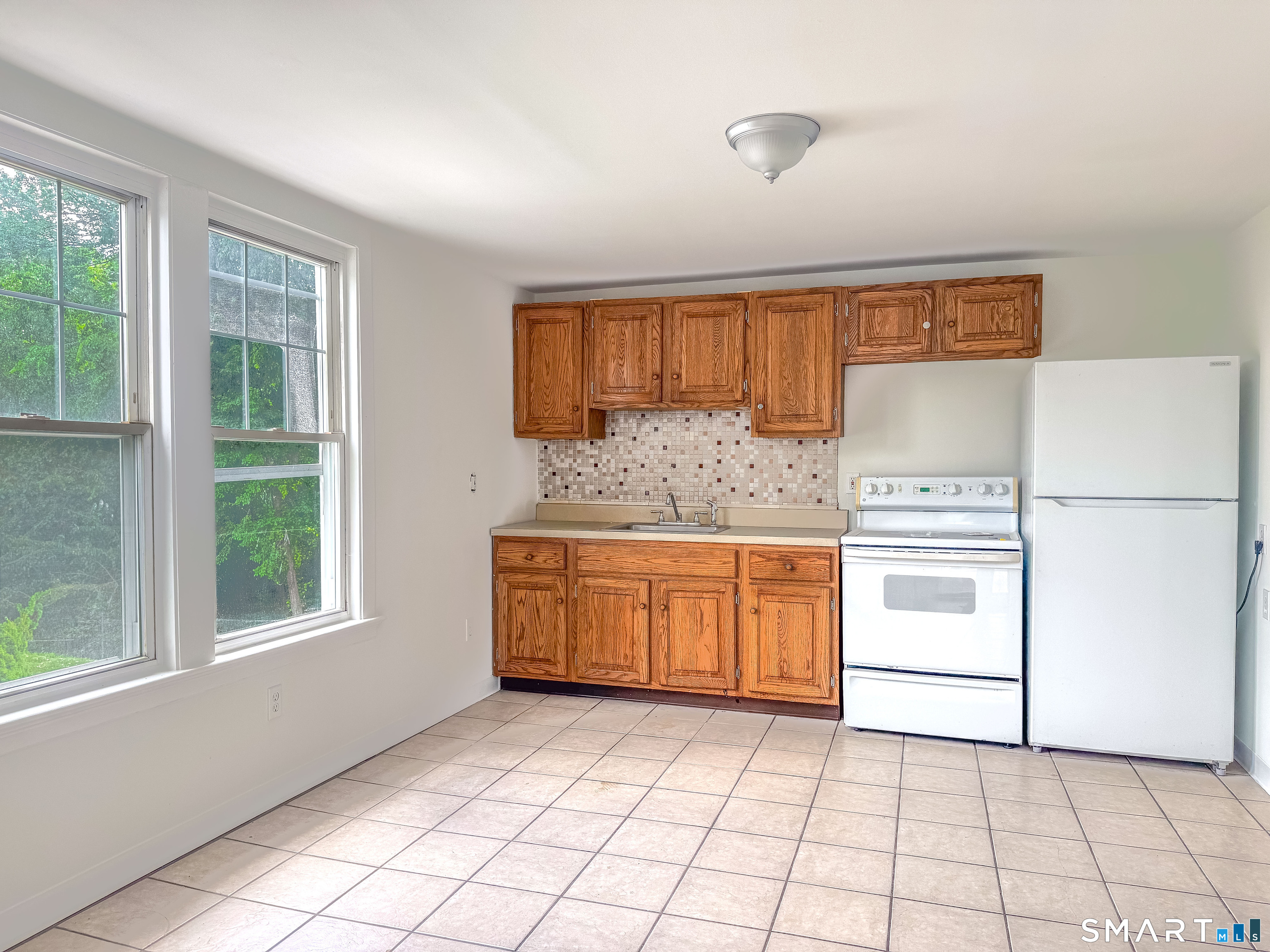 44 Quinsigamond Avenue Waterbury CT 06708