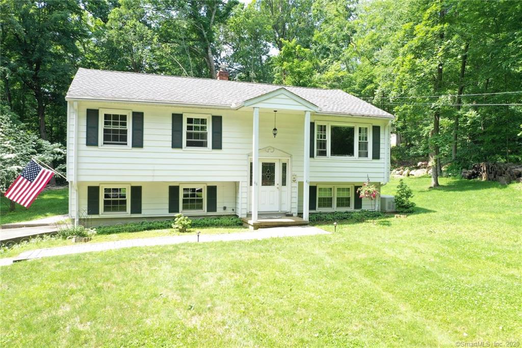 46 Rita Drive New Fairfield CT 06812