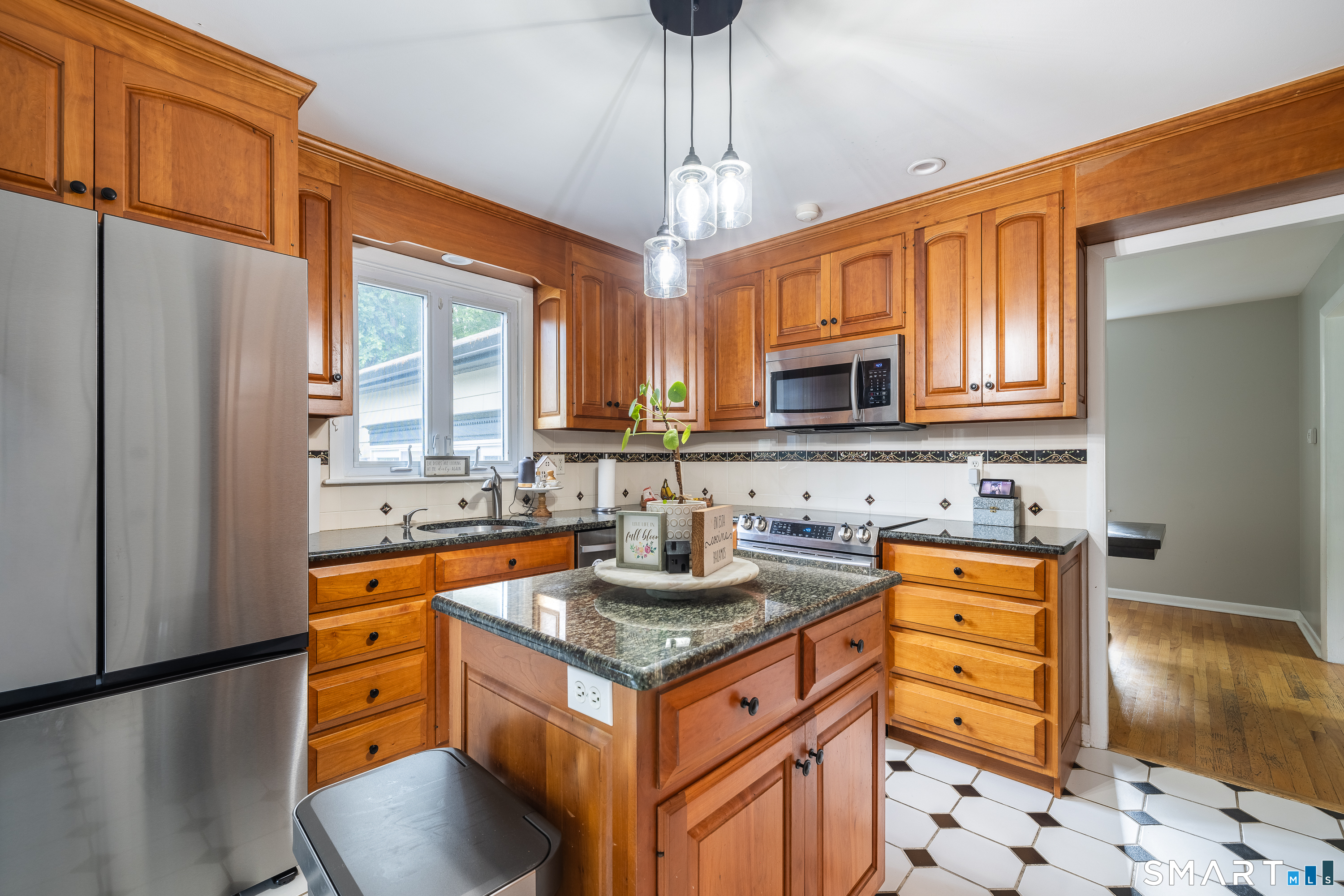195 Luanne Road Stratford CT 06614