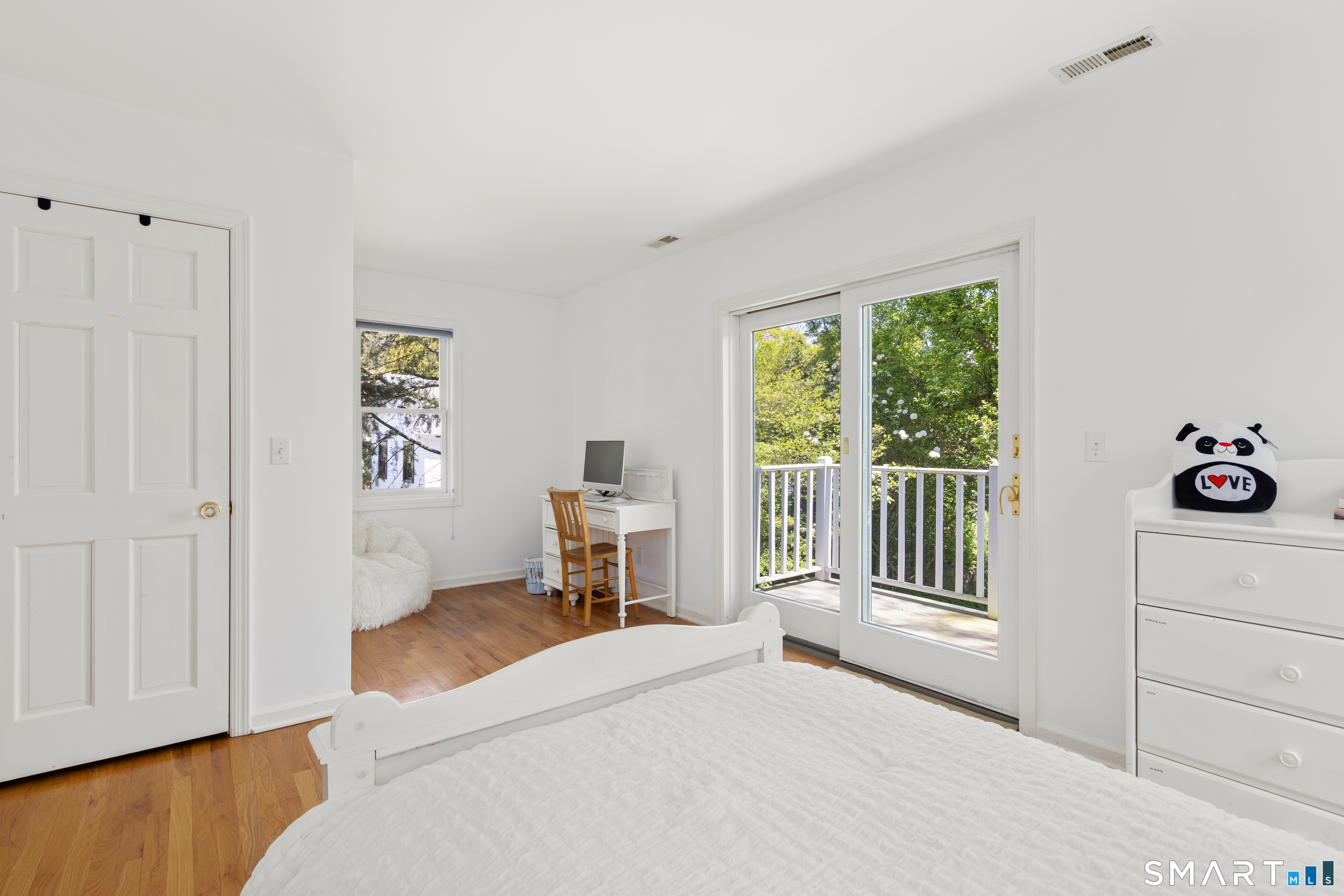 27 Crest Road Norwalk CT 06853