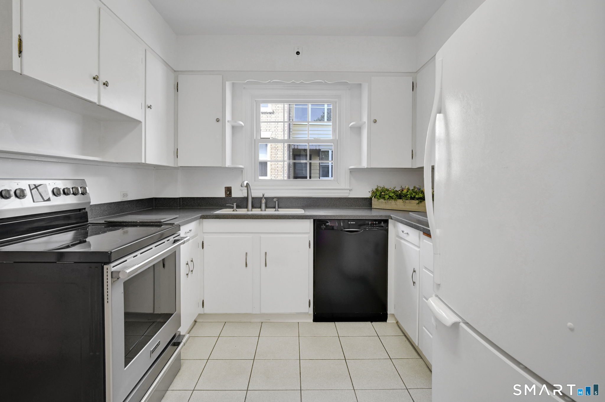 366 Fairfield Avenue Hartford CT 06114