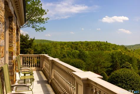 35 Raven Rock Road Roxbury CT 06783