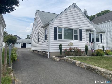 376 Fairview Avenue Bridgeport CT 06606