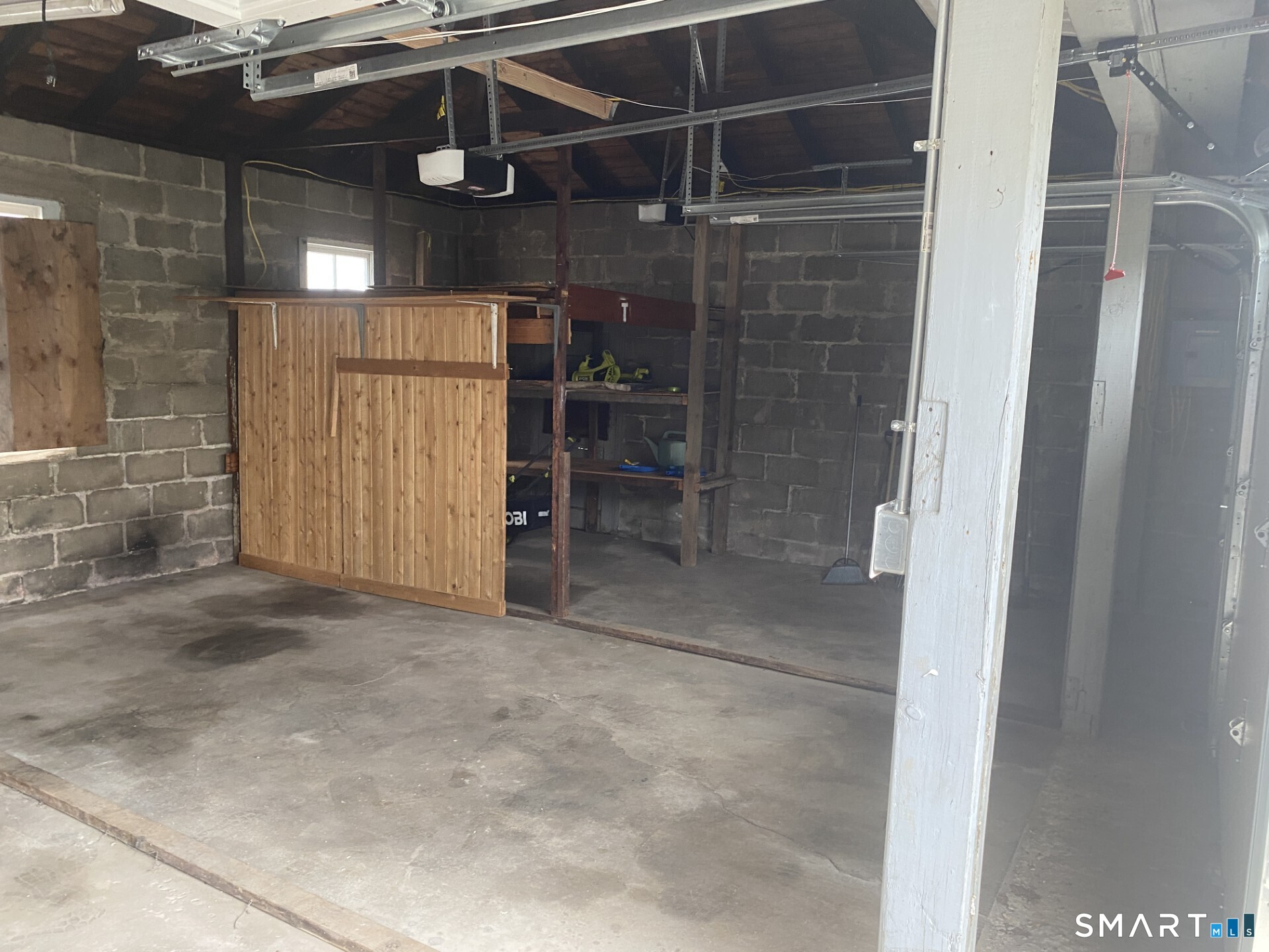 376 Fairview Avenue Bridgeport CT 06606