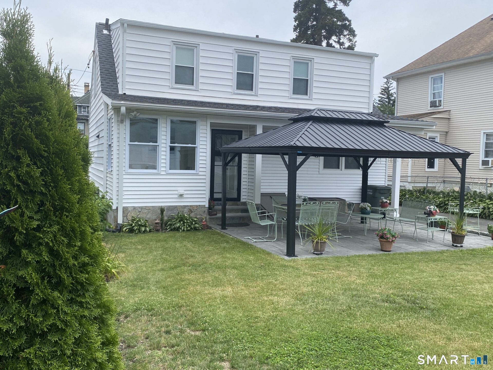 376 Fairview Avenue Bridgeport CT 06606