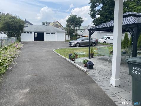376 Fairview Avenue Bridgeport CT 06606