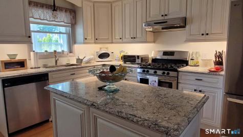 376 Fairview Avenue Bridgeport CT 06606