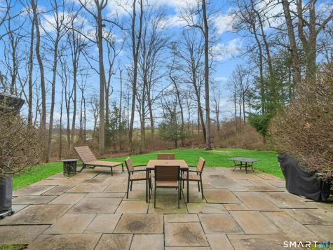 760 Smith Ridge Road New Canaan CT 06840