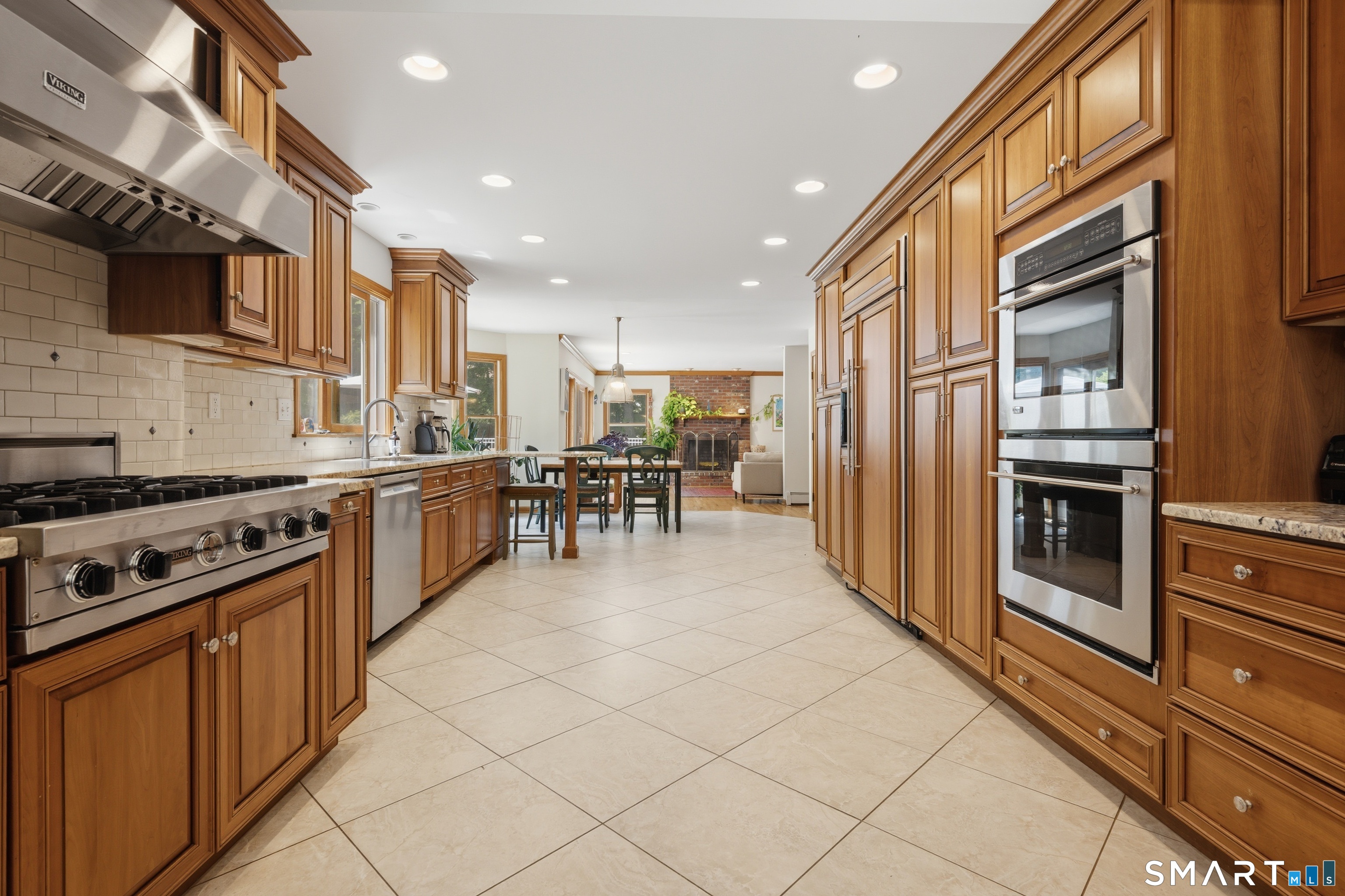 85 Scenic Court Cheshire CT 06410