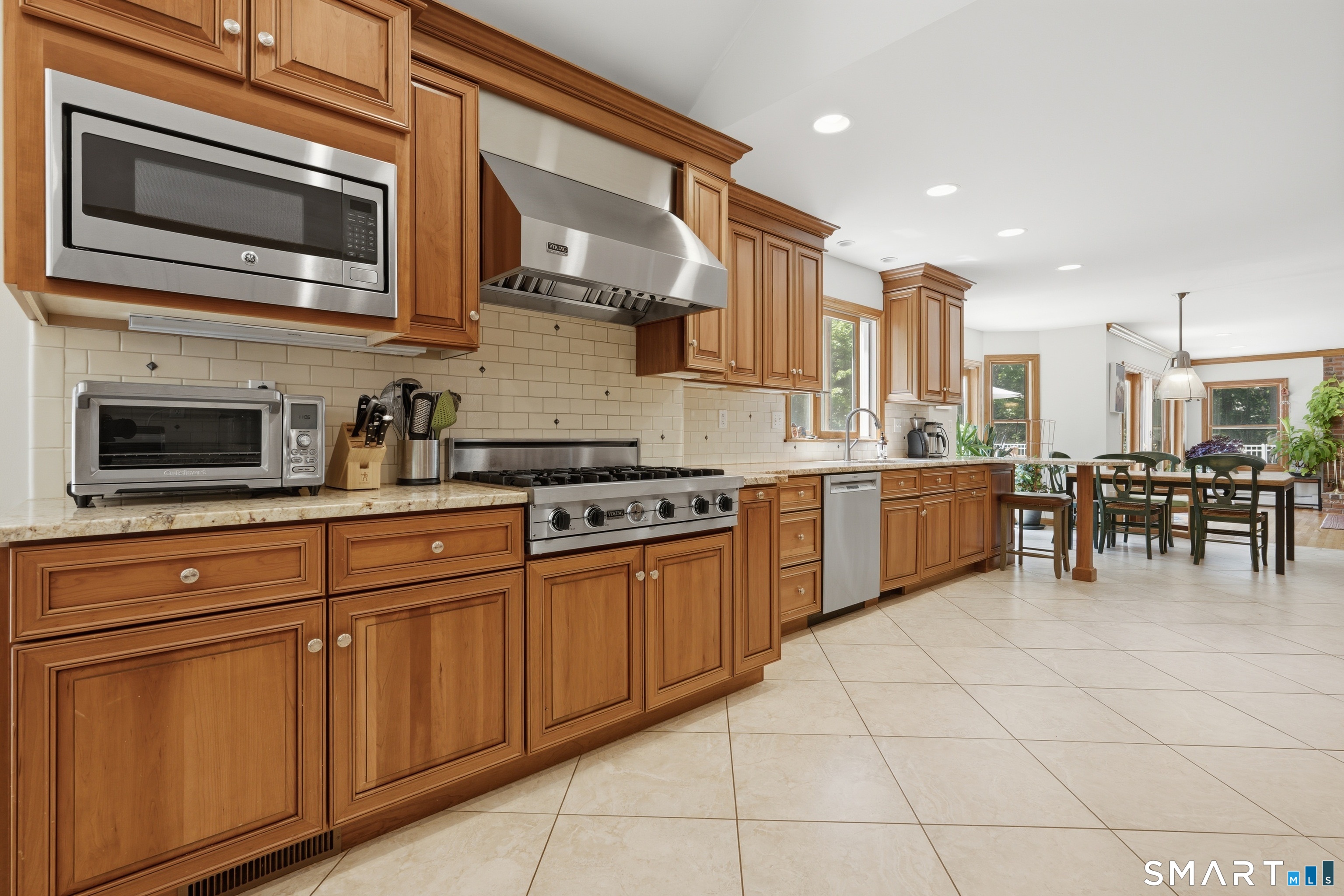 85 Scenic Court Cheshire CT 06410