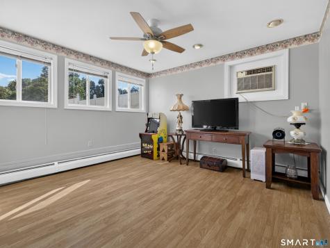 370 Calf Pen Lane Milford CT 06460