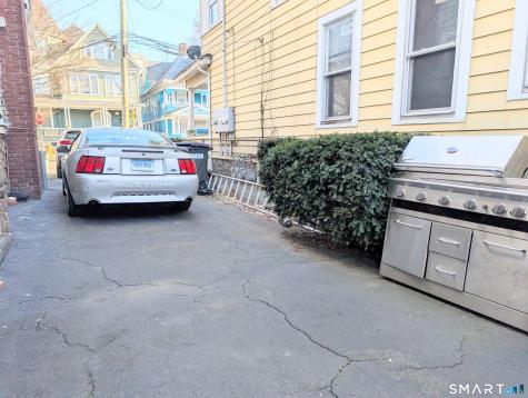 105 Washington Terrace Bridgeport CT 06604