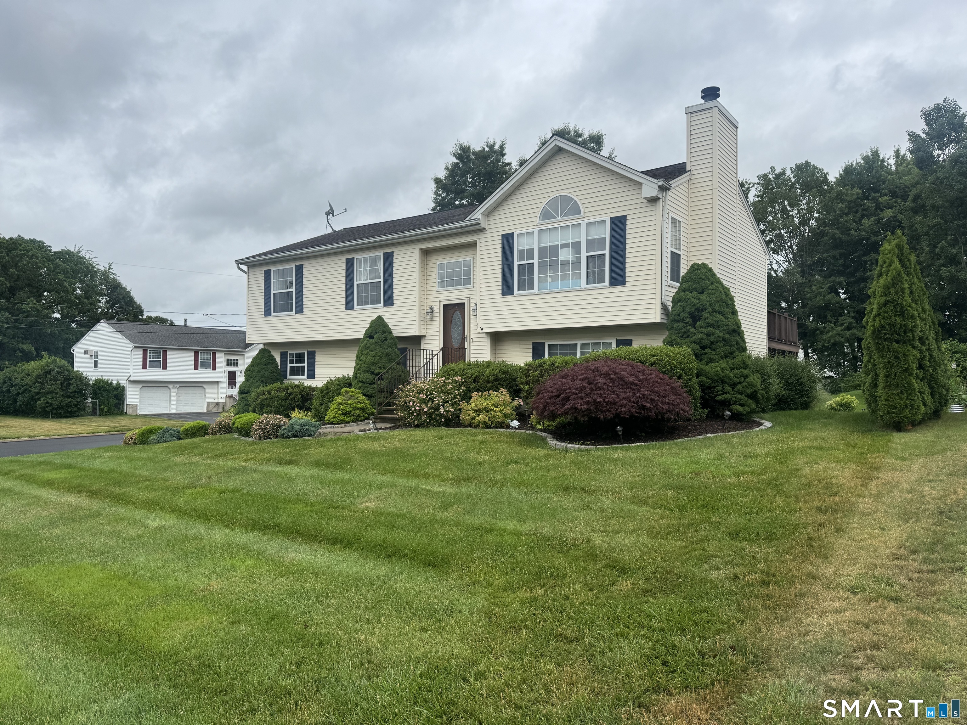 2 Michelle Lane Naugatuck CT 06770