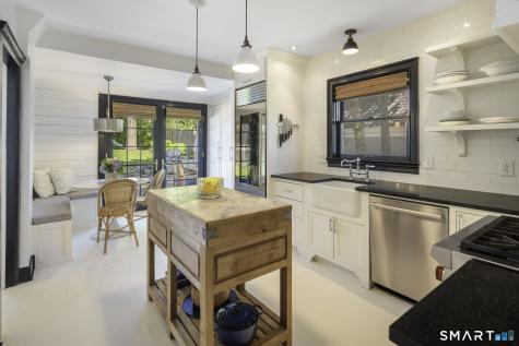 42 Hoyt Street New Canaan CT 06840