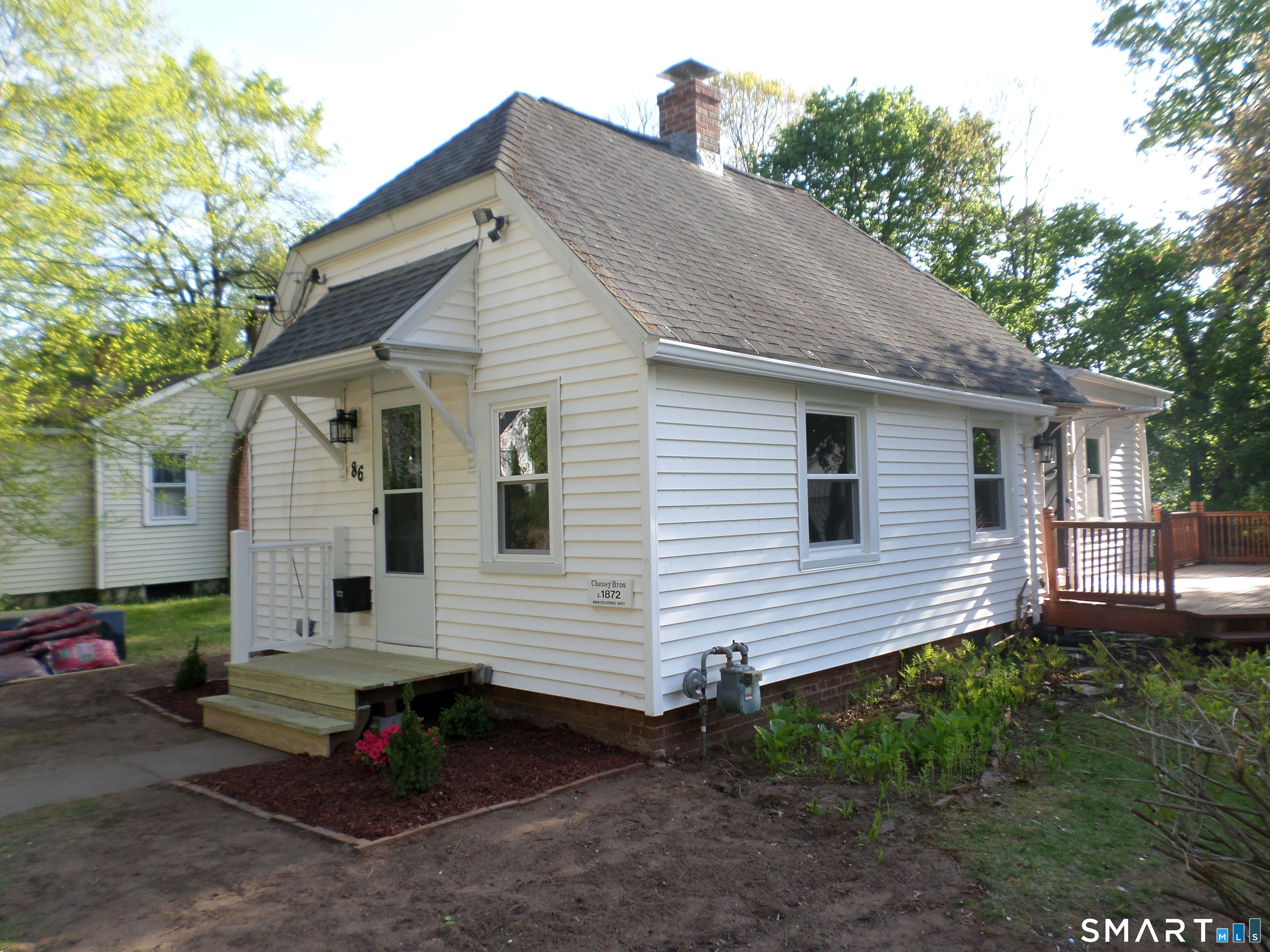 86 West Street Manchester CT 06040