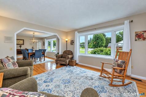 9 Pez Court North Haven CT 06473