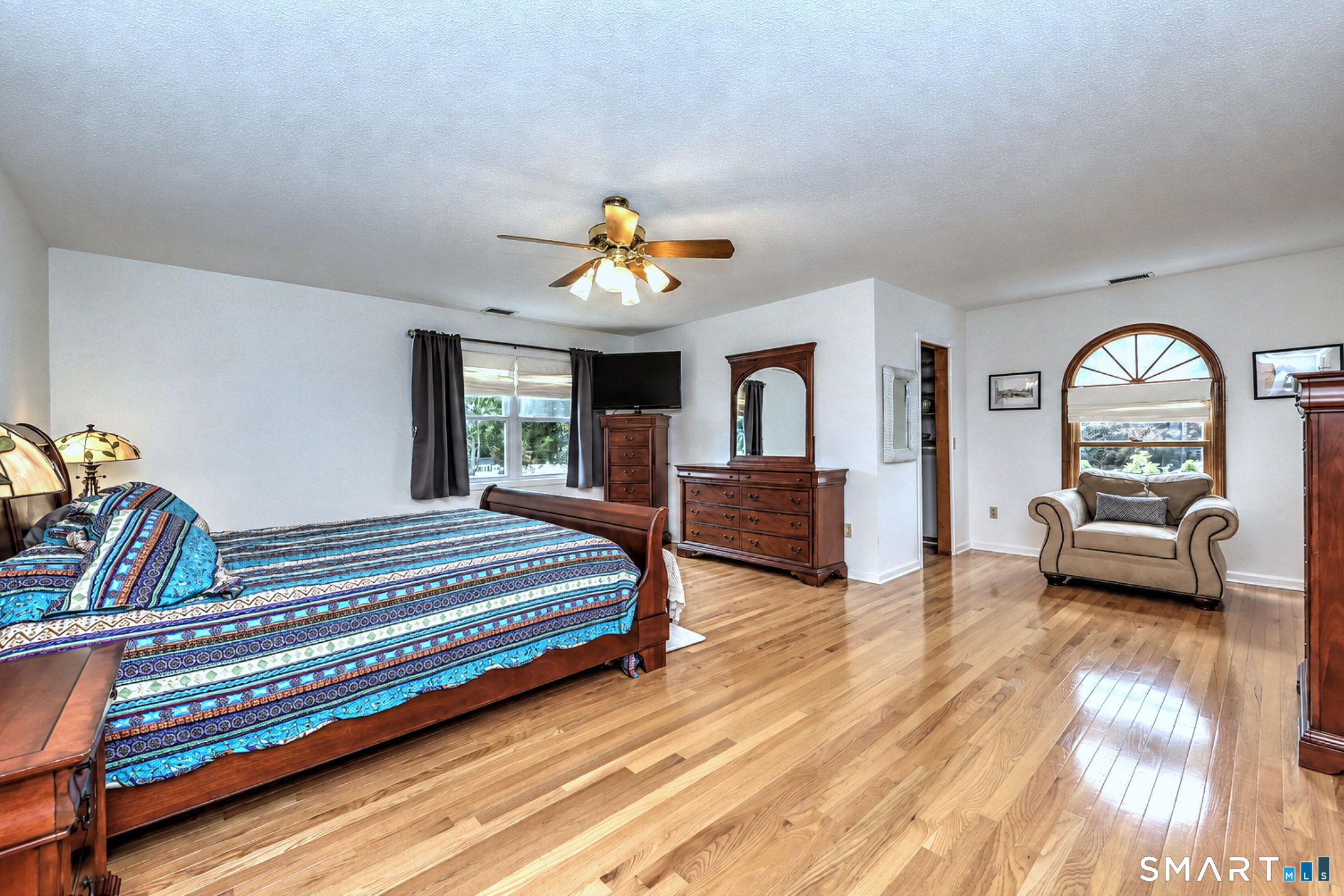 9 Pez Court North Haven CT 06473