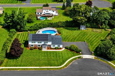 9 Pez Court North Haven CT 06473