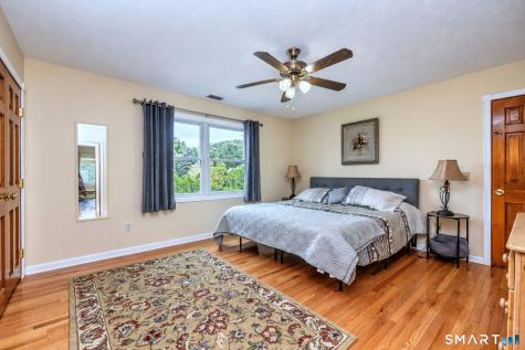 9 Pez Court North Haven CT 06473