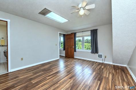 9 Pez Court North Haven CT 06473