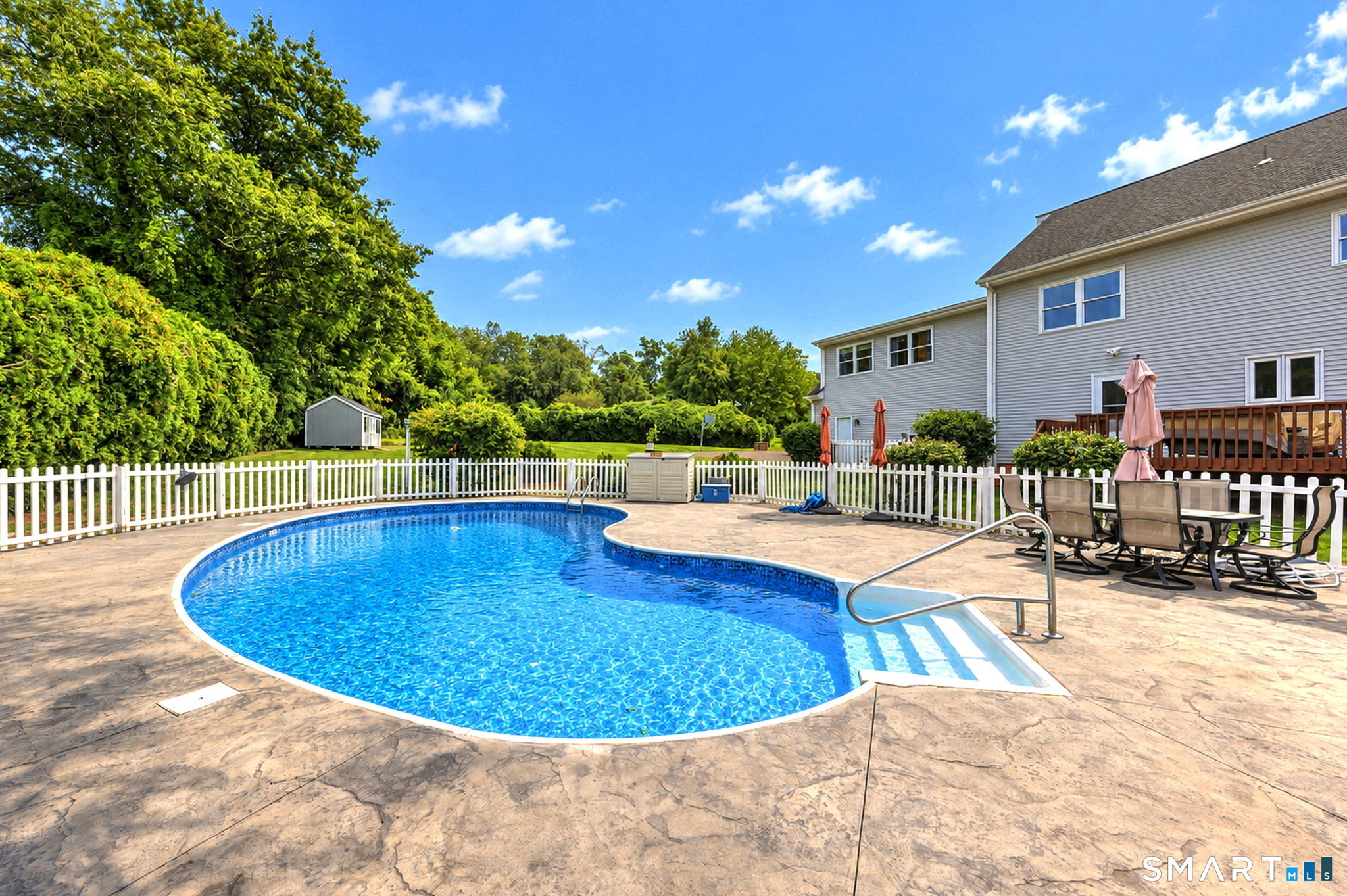 9 Pez Court North Haven CT 06473