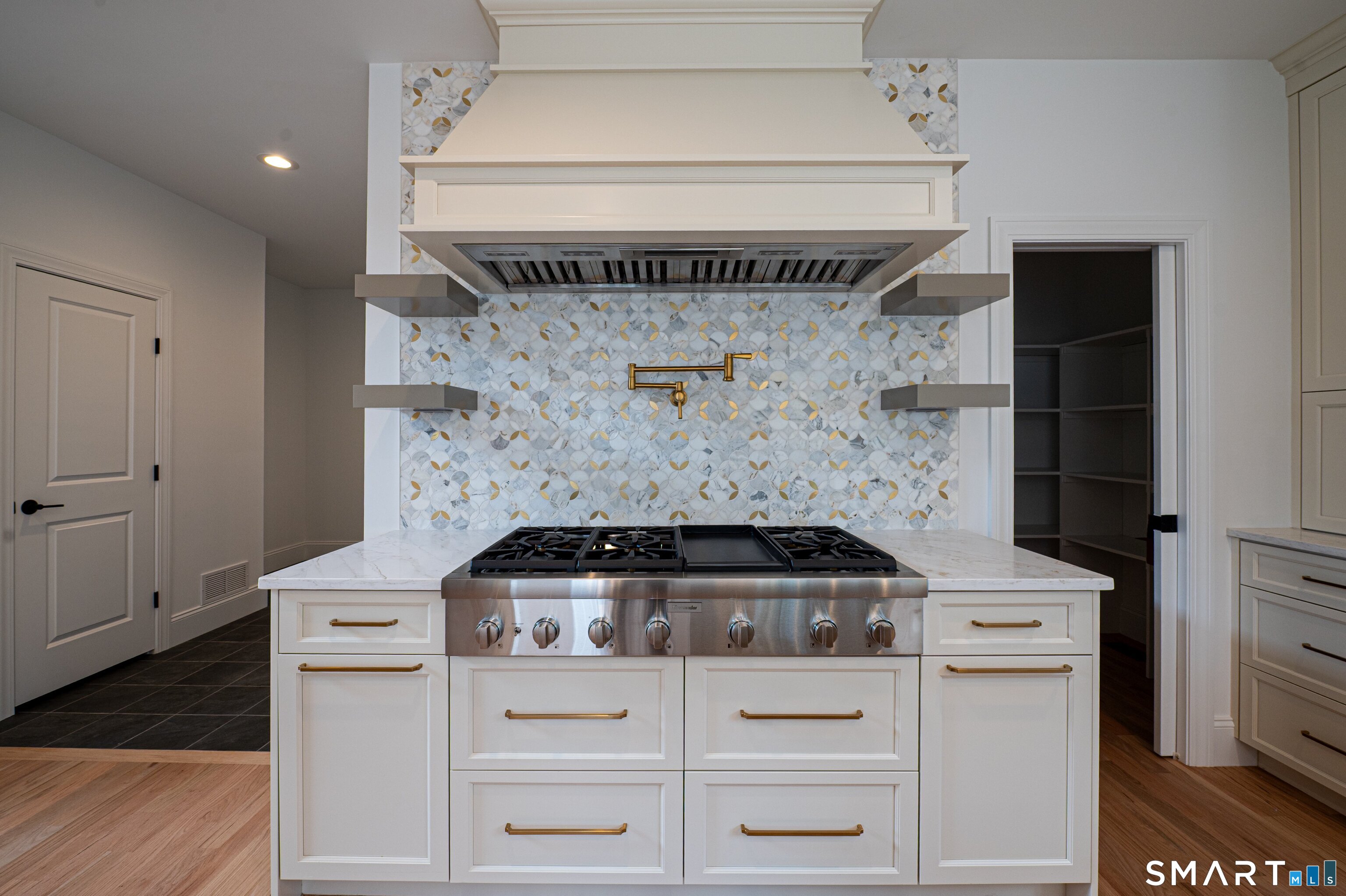 6 Pumpkin Grove East Lyme CT 06333