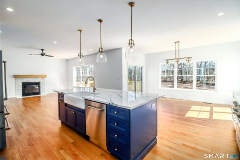 4 Stefania's Way North Branford CT 06472
