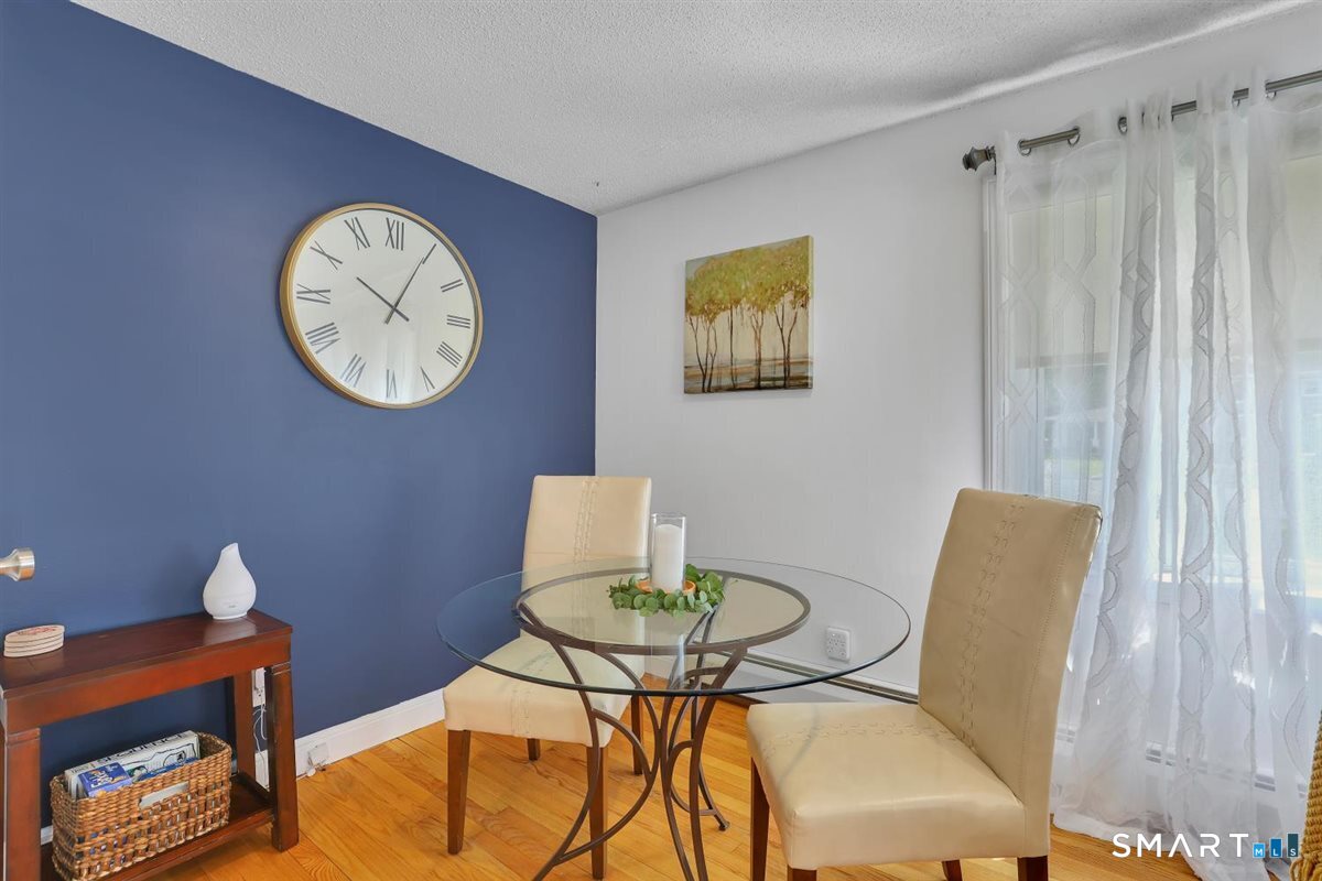 6 Beechwood Circle Cromwell CT 06416
