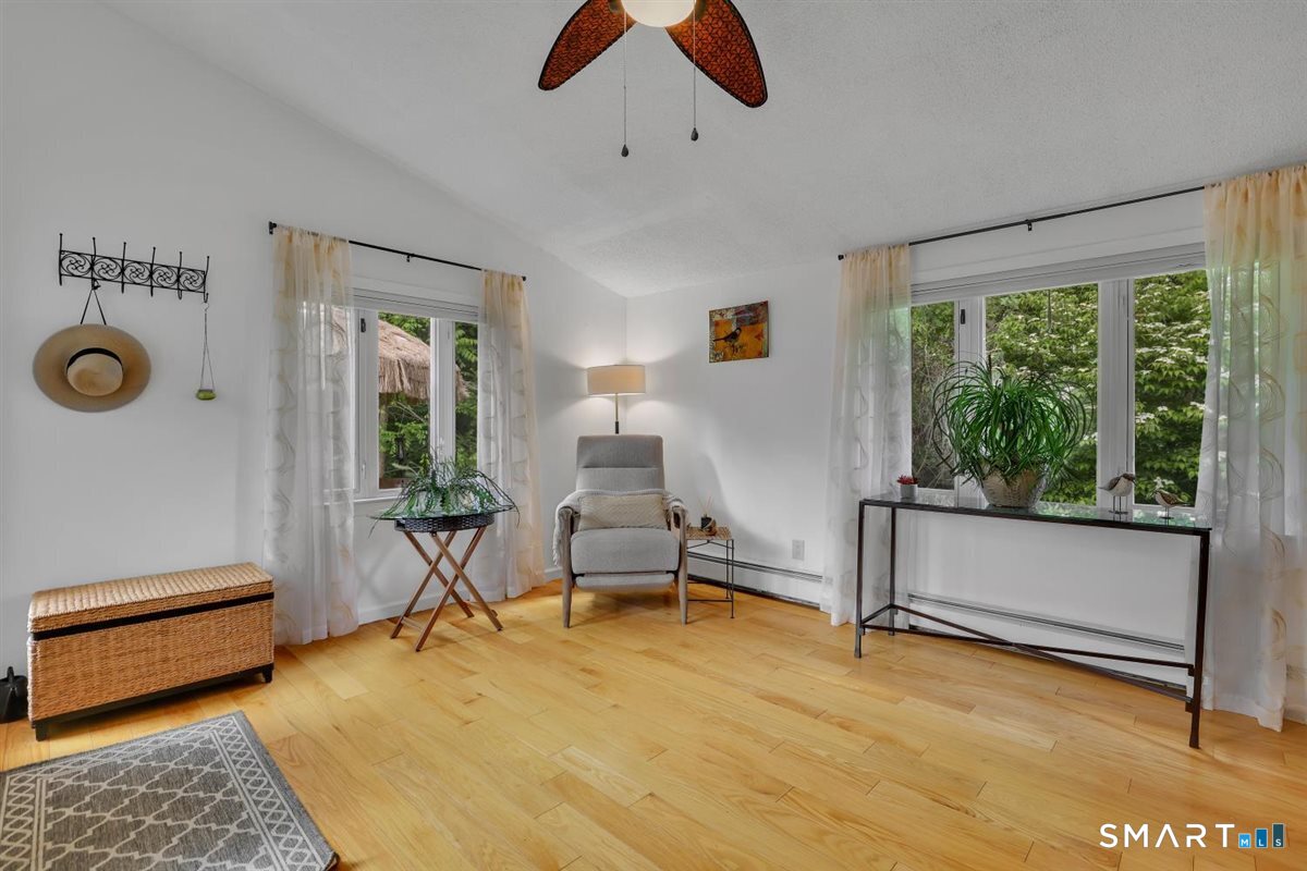 6 Beechwood Circle Cromwell CT 06416