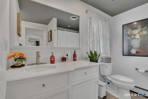 6 Beechwood Circle Cromwell CT 06416
