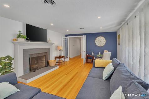 6 Beechwood Circle Cromwell CT 06416