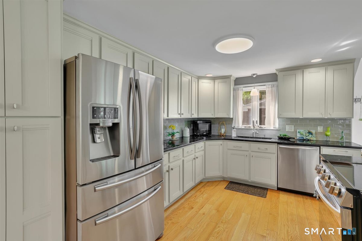 6 Beechwood Circle Cromwell CT 06416