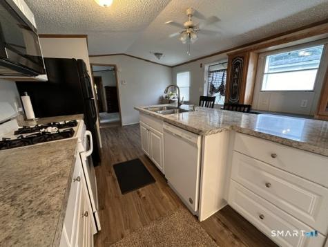 270 Boston Post Road Waterford CT 06385