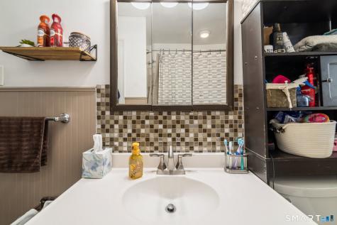 15 Nixon Avenue Naugatuck CT 06770