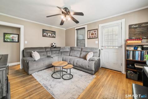 15 Nixon Avenue Naugatuck CT 06770