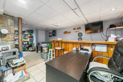 15 Nixon Avenue Naugatuck CT 06770