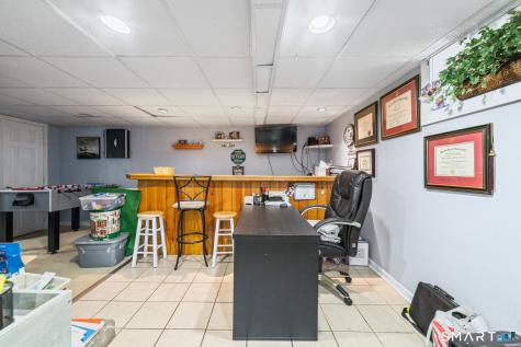 15 Nixon Avenue Naugatuck CT 06770