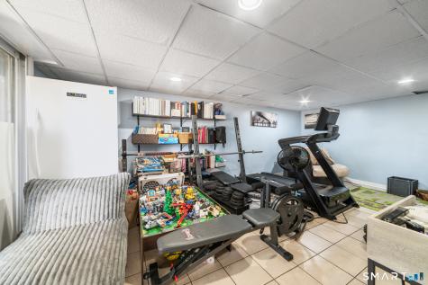 15 Nixon Avenue Naugatuck CT 06770