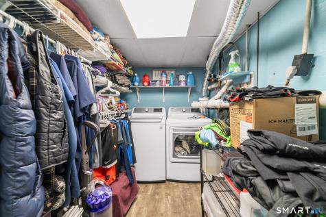 15 Nixon Avenue Naugatuck CT 06770