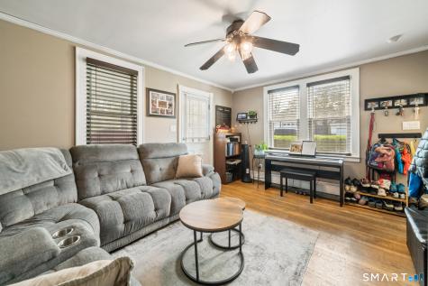 15 Nixon Avenue Naugatuck CT 06770