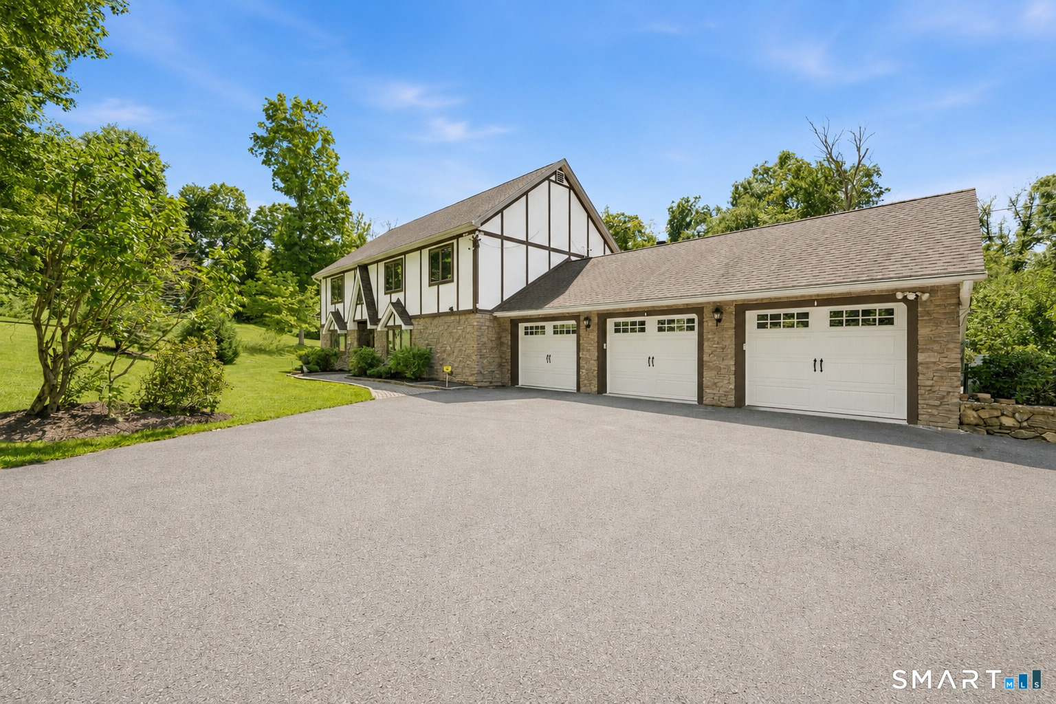 37 Tunnel Road Newtown CT 06470