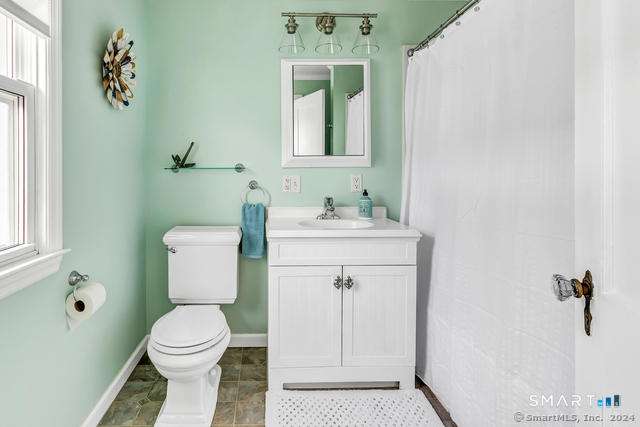 27 Elaine Road Milford CT 06460