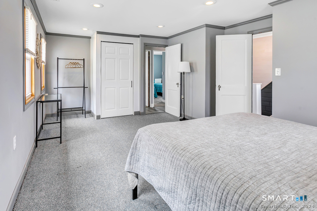 27 Elaine Road Milford CT 06460