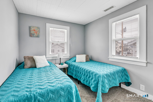 27 Elaine Road Milford CT 06460