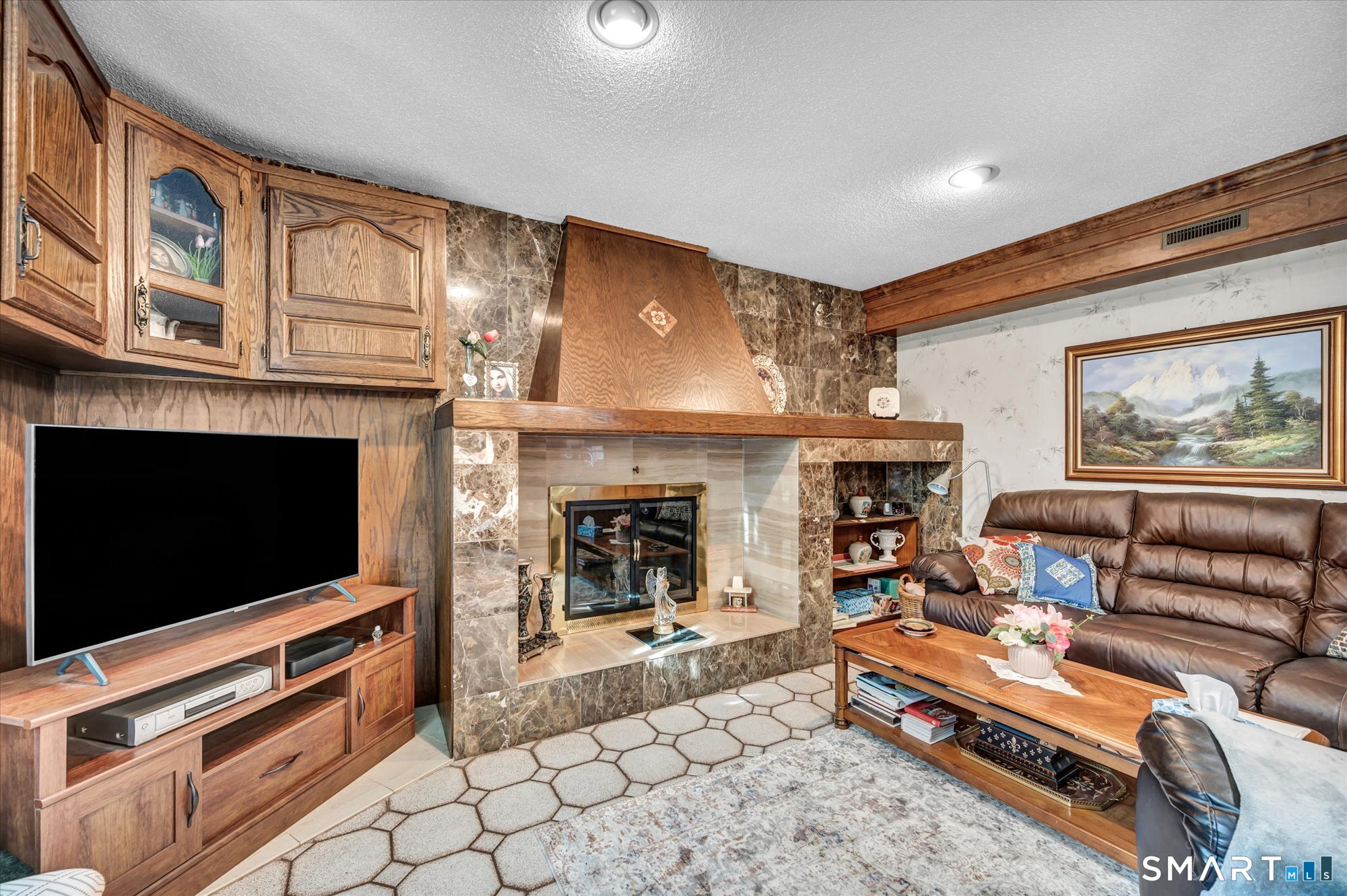 23 Crest Drive Cromwell CT 06416