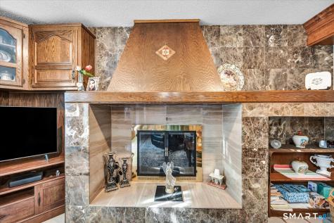 23 Crest Drive Cromwell CT 06416