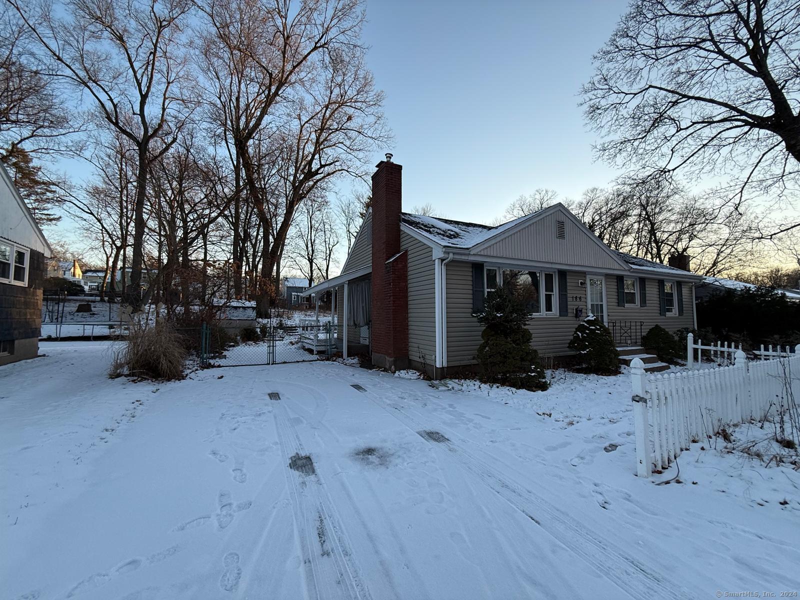 186 Green Road Manchester CT 06042